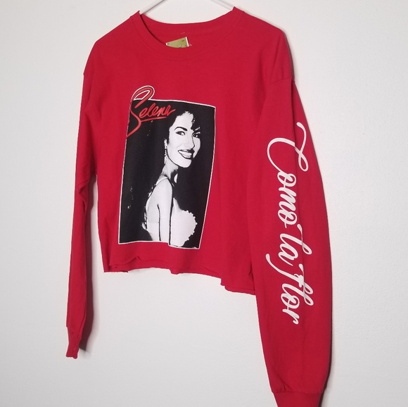 Tops - Selena Red "Como la flor" Long Sleeve Crop Top